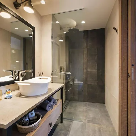 Lech Legacy: Where Chalet Luxury Meets Alpine Wilden