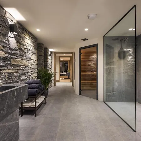 Lech Legacy: Where Chalet Luxury Meets Alpine Apartment Wilden