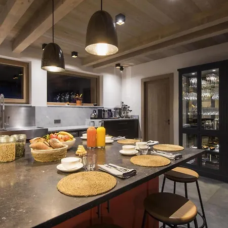 Lech Legacy: Where Chalet Luxury Meets Alpine *